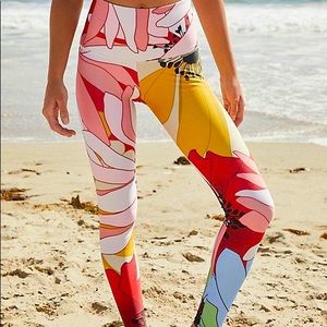 FREE PEOPLE Onzie Graphic Floral High-Rise Leggings